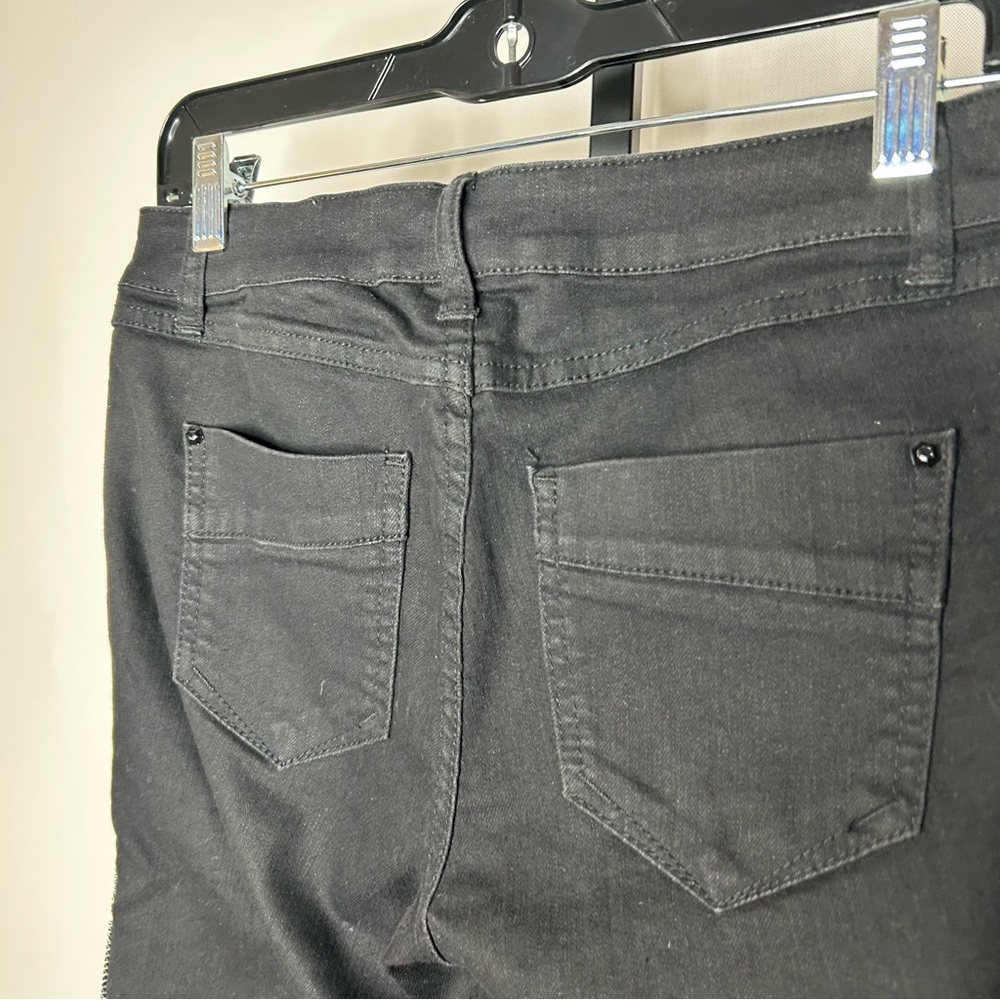 Cache Low Rise Skinny Jeans - Picture 10 of 10